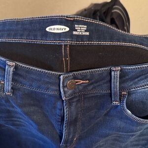 Old Navy women’s Dark Blue Skinny Jeans